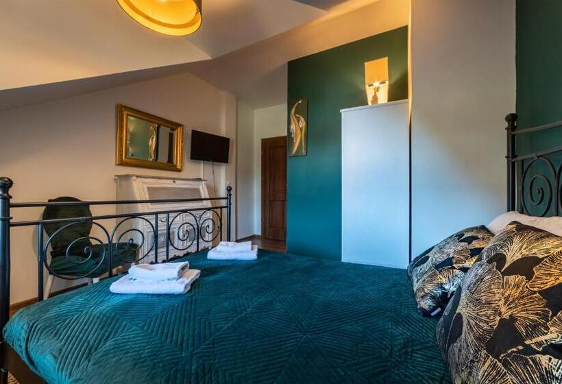 Bed and Breakfast Willa Vinci Rozewie