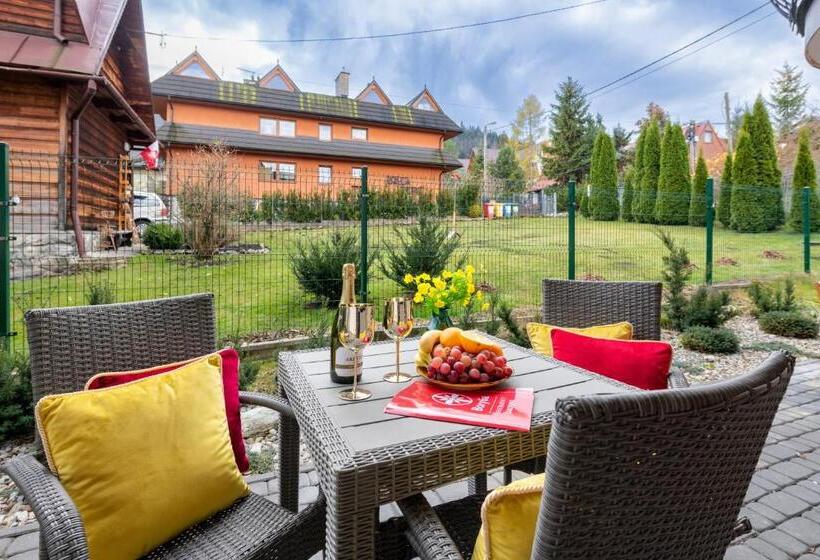 Bory6a Apartamenty & Free Parking