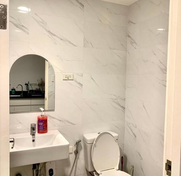 Your Home Near The City Life