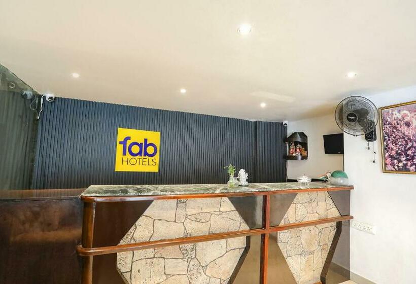 Fabhotel Dps International