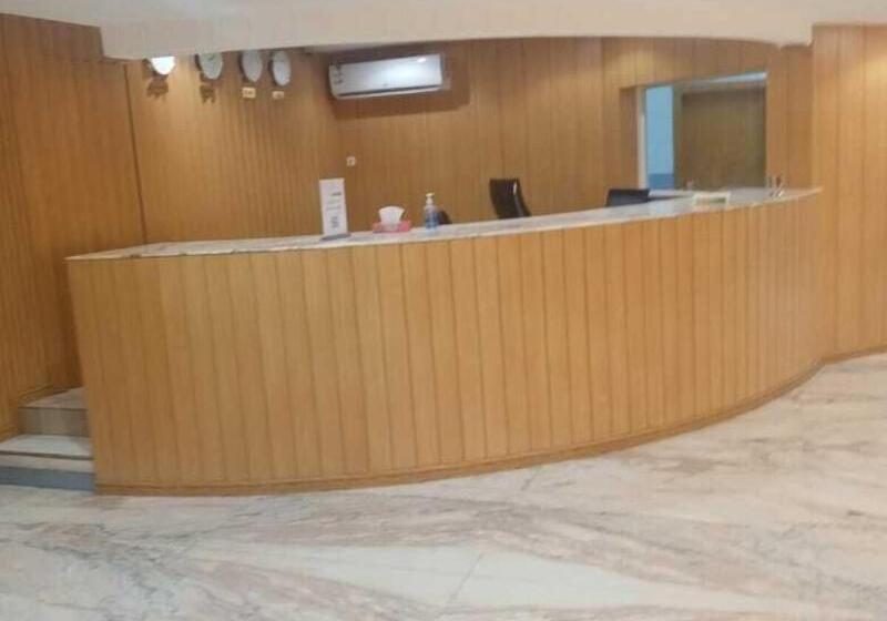 ホテル Al-muteb Suites Khreis