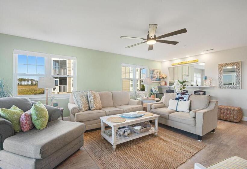 فندق Bethany Bay    37185 Harbor #3602