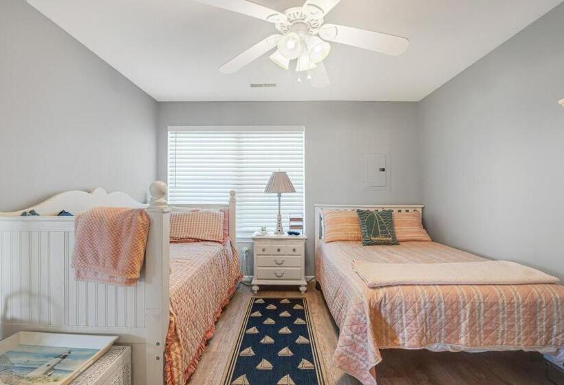 فندق Bethany Bay    37185 Harbor #3602