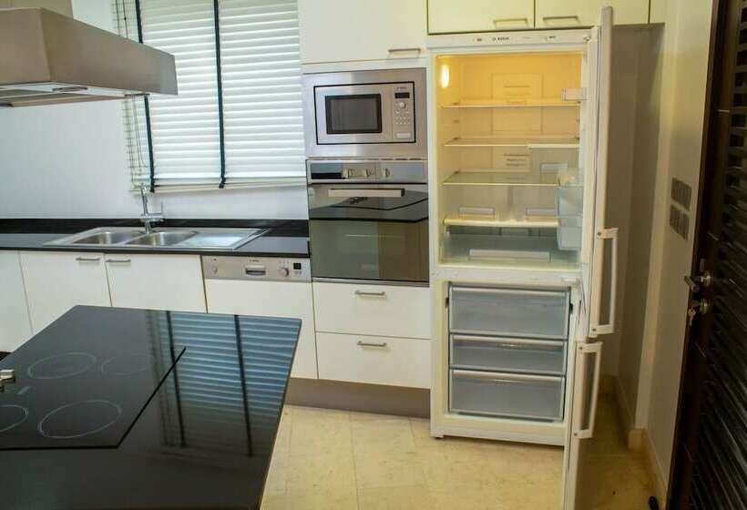 هتل Butterfly Residence