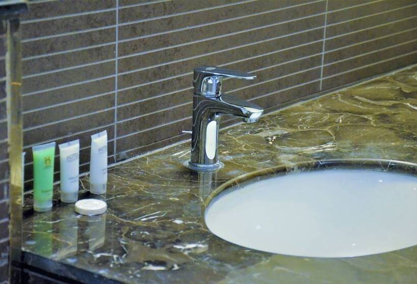 هتل Butterfly Residence