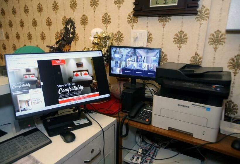 Отель Affluence