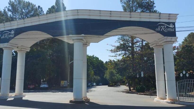 בית מלון כפרי Diroma International