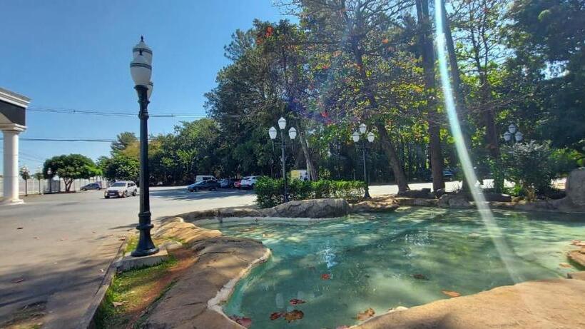 בית מלון כפרי Diroma International