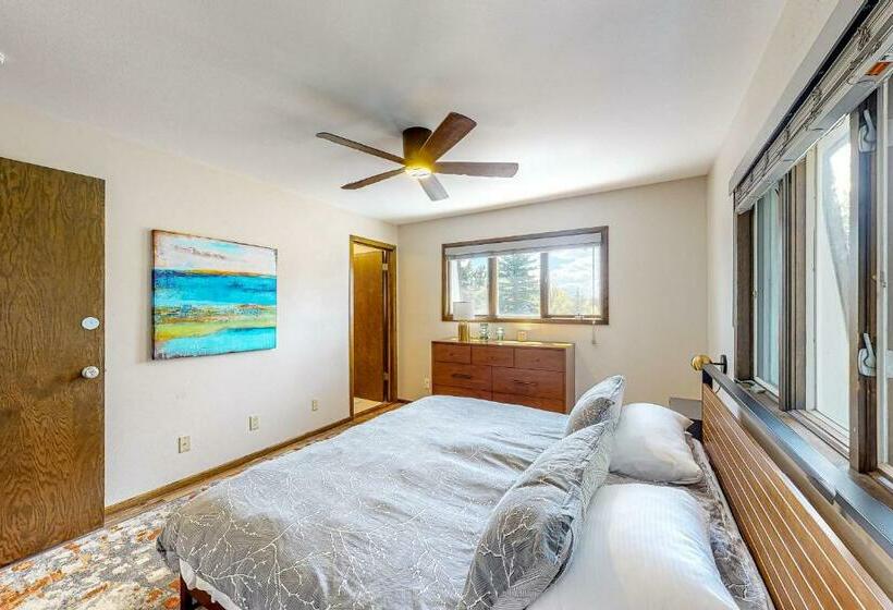 בית מלון כפרי Downtown Hideaway