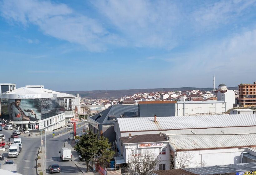 Отель Gloria Airport