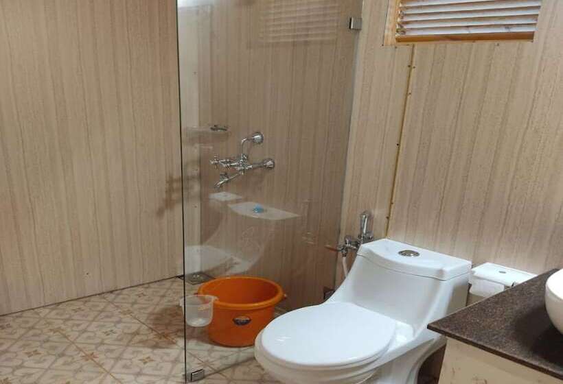 Отель Green Ivy Resort