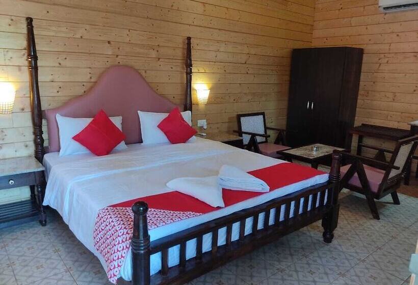 Отель Green Ivy Resort