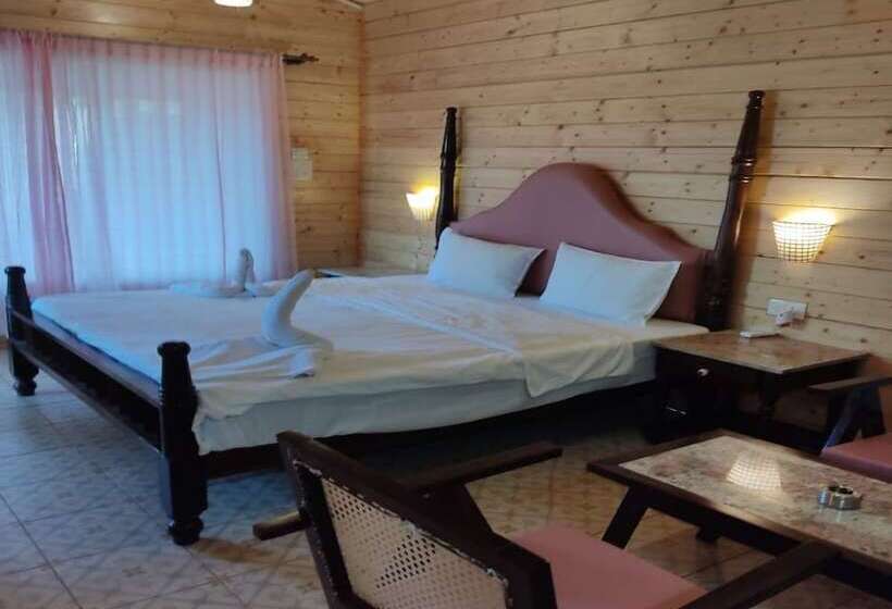 Отель Green Ivy Resort