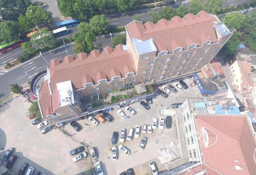 Hanting Hotel Qingdao Badaguan Taipingjiao Park Metro Station