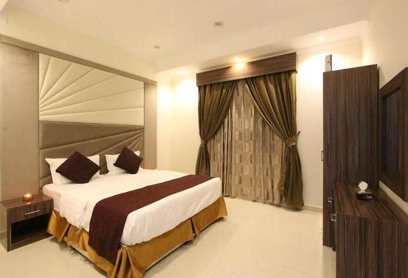 酒店 Holiday Plus Qurtubah