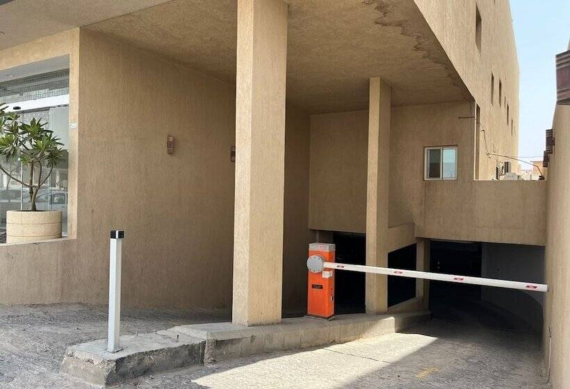 酒店 Holiday Plus Qurtubah