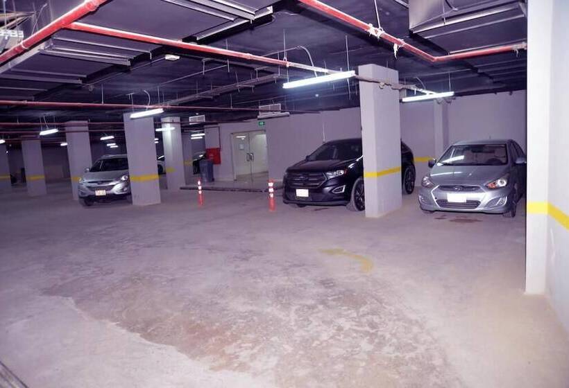 酒店 Holiday Plus Qurtubah