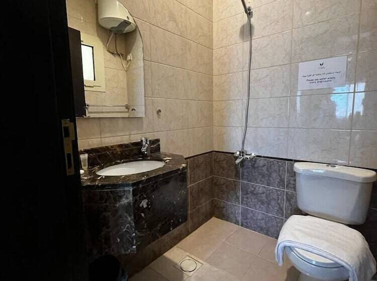 酒店 Holiday Plus Qurtubah