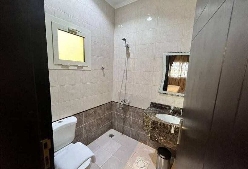 酒店 Holiday Plus Qurtubah