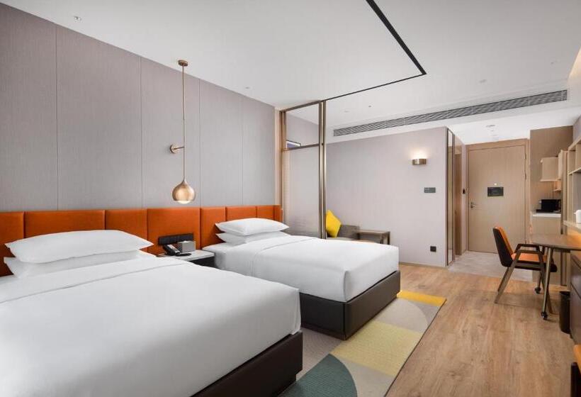 Hotel Home2 Suites By Hilton Wuhan Xudong