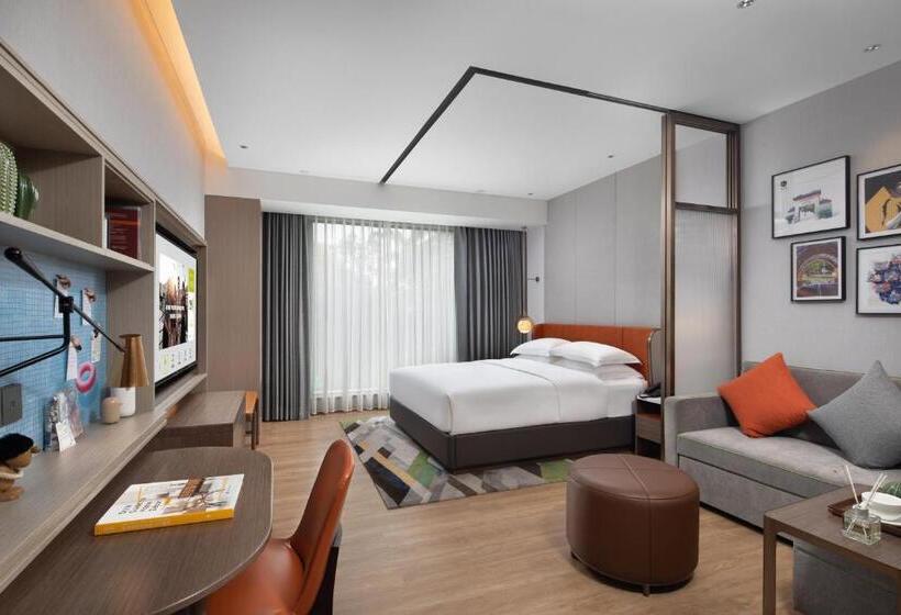 Hotel Home2 Suites By Hilton Wuhan Xudong