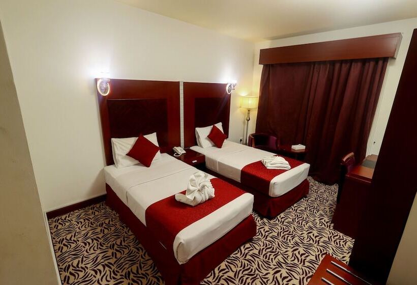 Отель Mra Grand