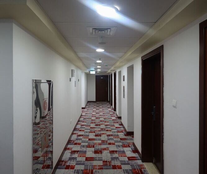 Отель Mra Grand