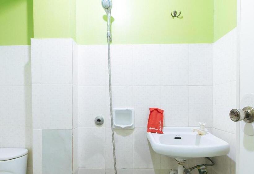 호텔 Reddoorz Plus Near Municipality Of Luisiana Laguna