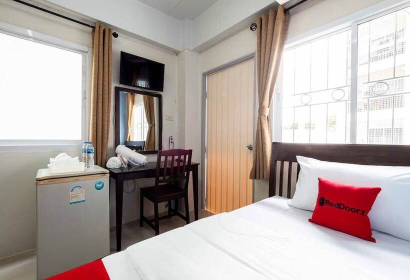 בית מלון כפרי Si Fah At Bangsaen