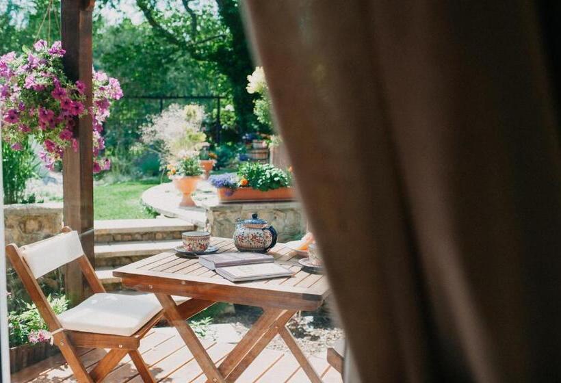 Отель Stara Stajnia Azyl Tylko Dla Dorosłych