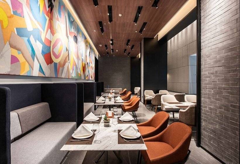 فندق Urcove By Hyatt Shanghai Lujiazui Expo Center