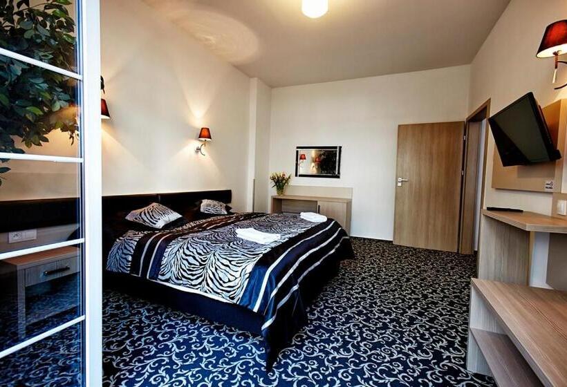 בית מלון כפרי Zajazd Europa