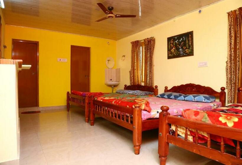 بنسيون Adam Homestay