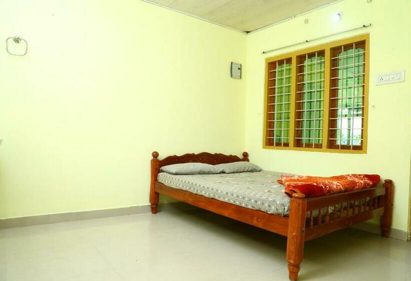 بنسيون Adam Homestay