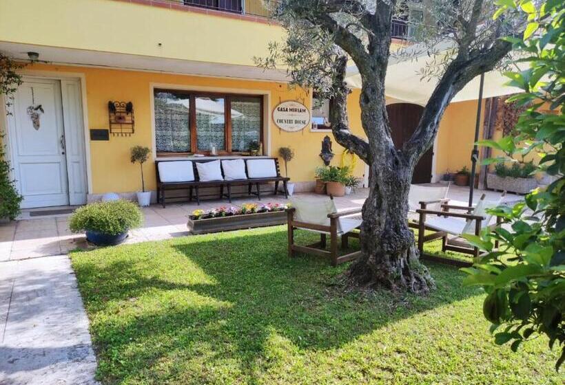 פנסיון Country House Casamiriam