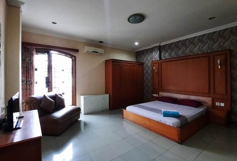 پانسیون Go Hard Or Go Home Surf Lodge