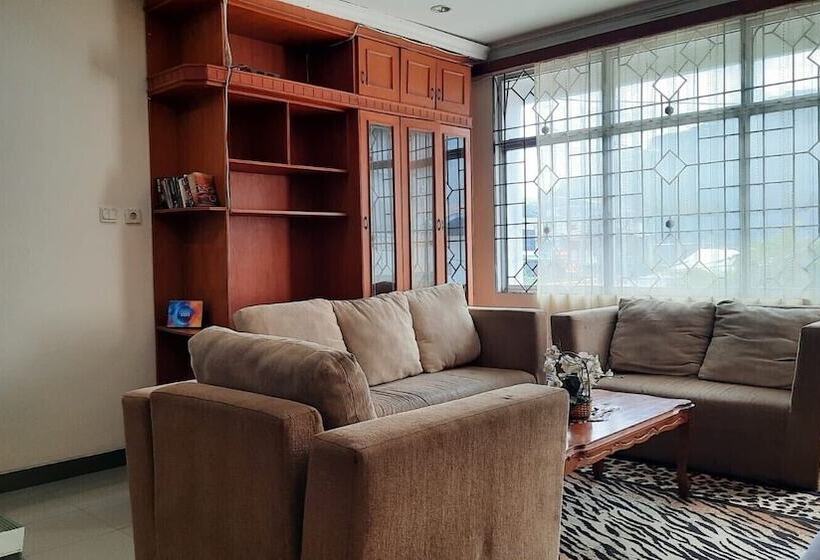 ペンション Go Hard Or Go Home Surf Lodge