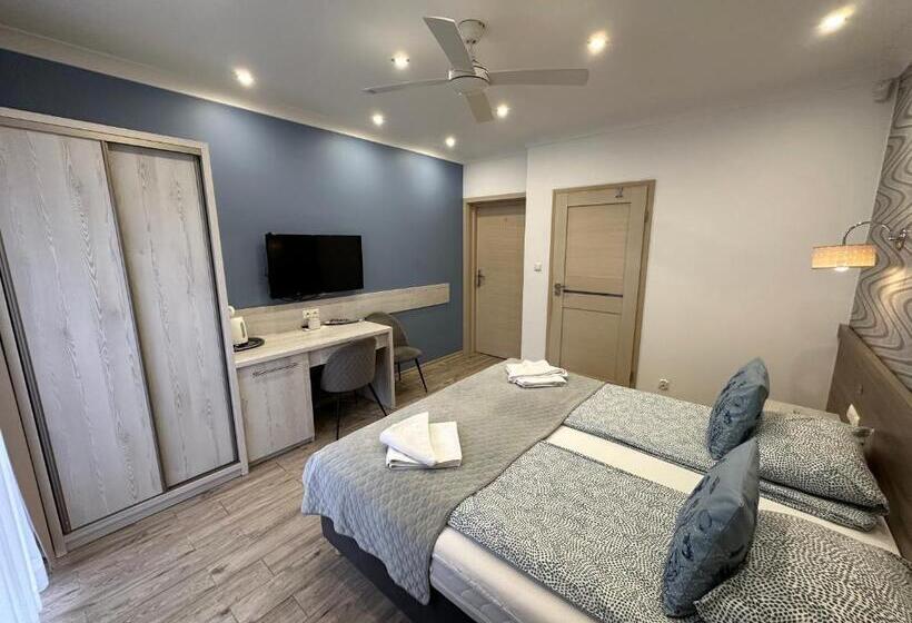 پانسیون Maximus