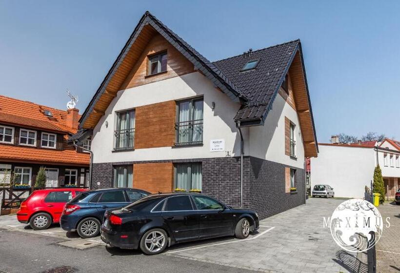 پانسیون Maximus