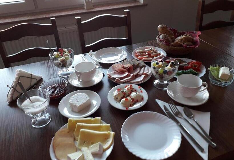 펜션 Noclegi Na Wzgórzu