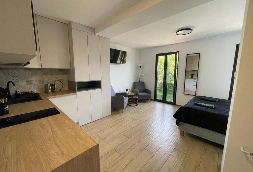 פנסיון Nt Holiday