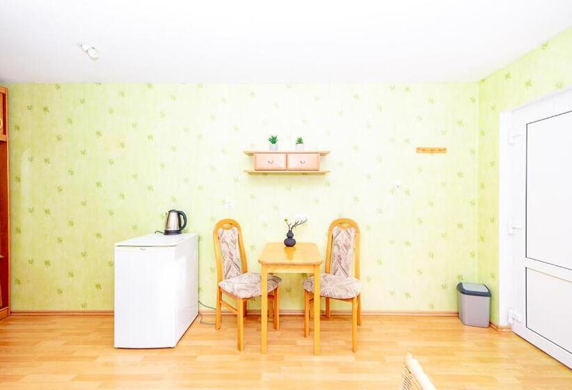 פנסיון Nt Holiday