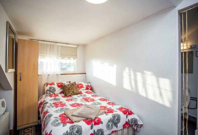 بنسيون The Avocet By #shortstaysaway