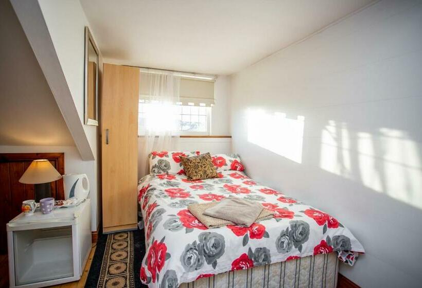 بنسيون The Avocet By #shortstaysaway