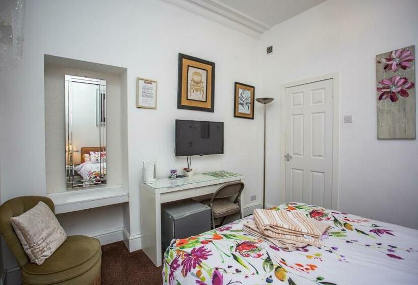 بنسيون The Avocet By #shortstaysaway