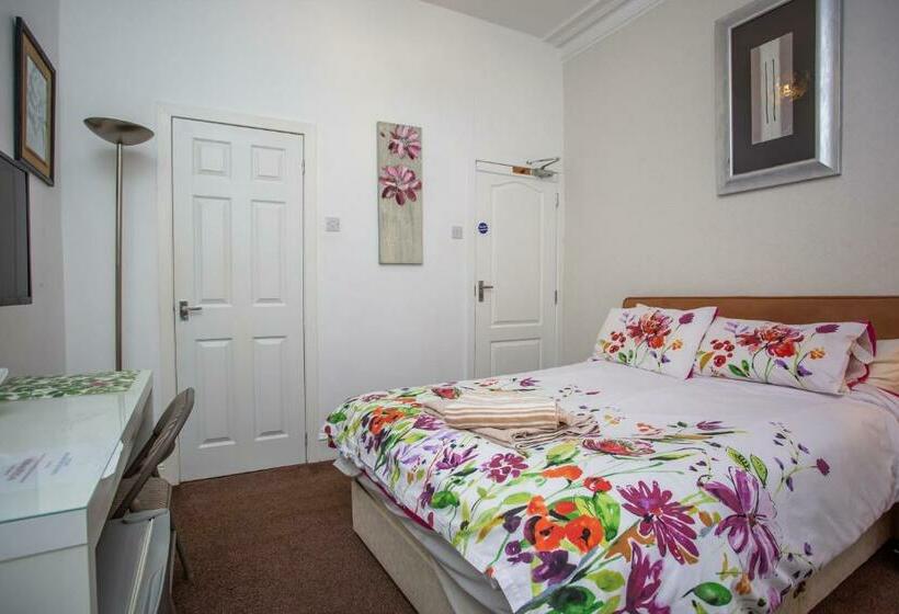 بنسيون The Avocet By #shortstaysaway