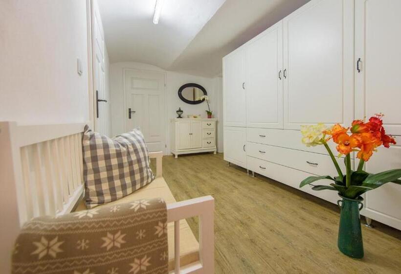 Пансион Villa Parkowa 5