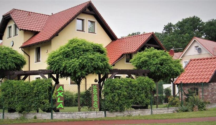 Пансион Willa Axla Z Werandą Ogrodem I Parkingiem