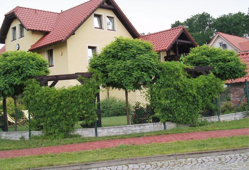 Пансион Willa Axla Z Werandą Ogrodem I Parkingiem