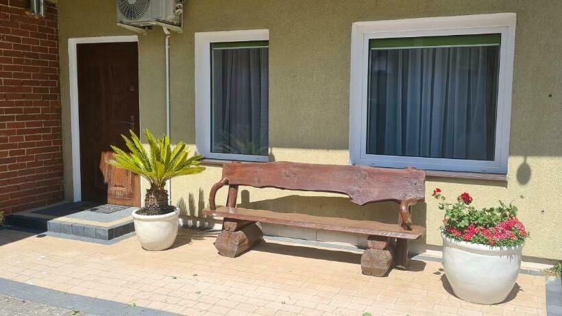 膳宿费 Willa Karawela